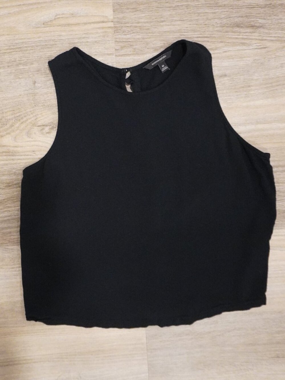 BANANA REPUBLIC Black Sleeveless Button Back Tank Top Blouse Women’s Medium